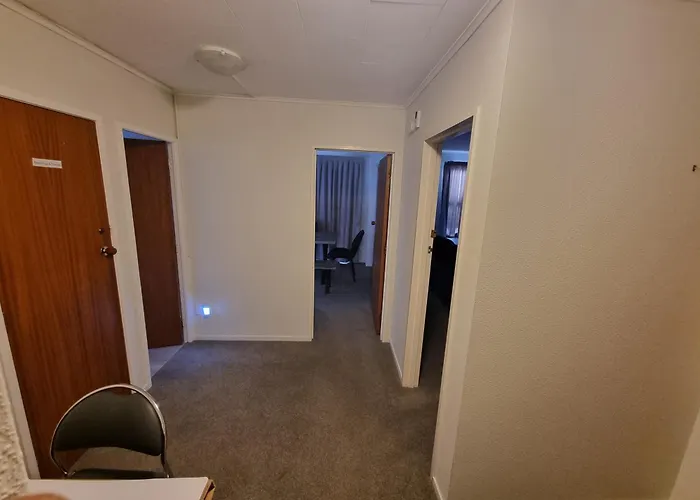 With Spa, Sauna, Garden In Prime Location